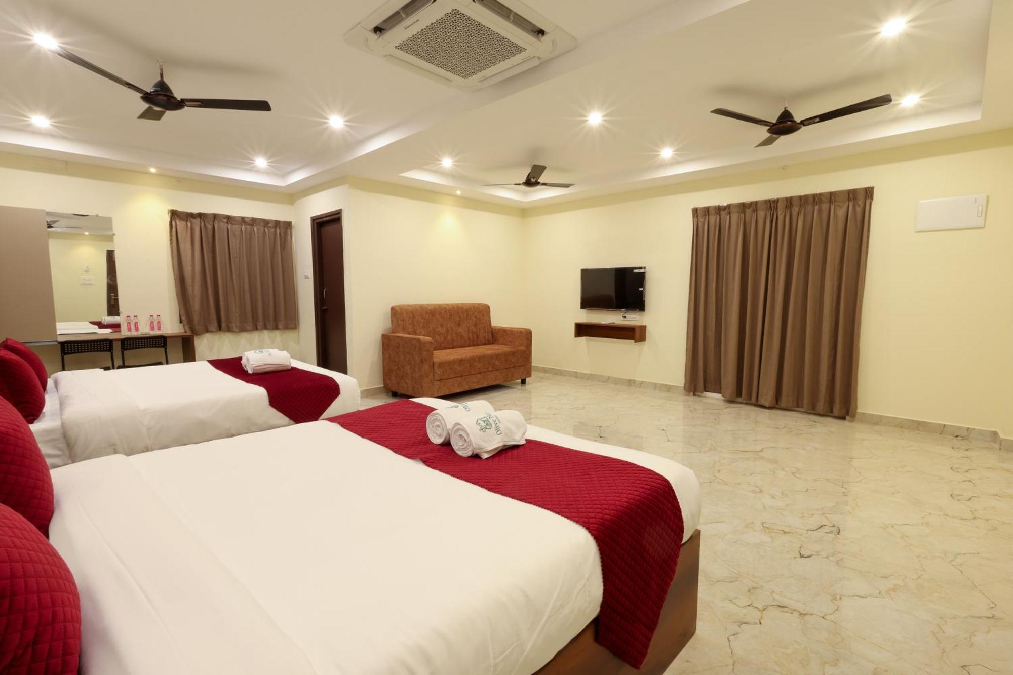Olive Nest- Tirupati Bus Stand- 300 Meters, Railway Station- 400 Meters Hotel ภายนอก รูปภาพ
