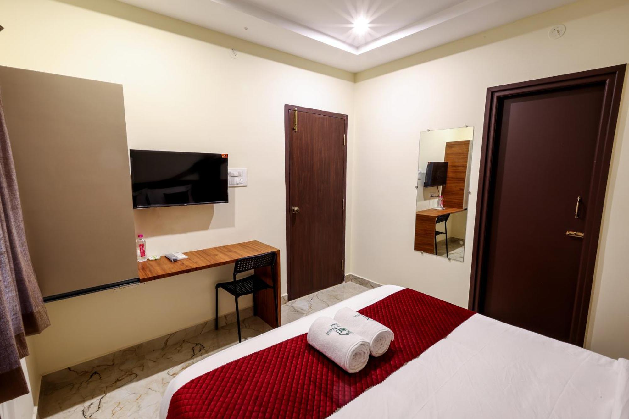 Olive Nest- Tirupati Bus Stand- 300 Meters, Railway Station- 400 Meters Hotel ภายนอก รูปภาพ