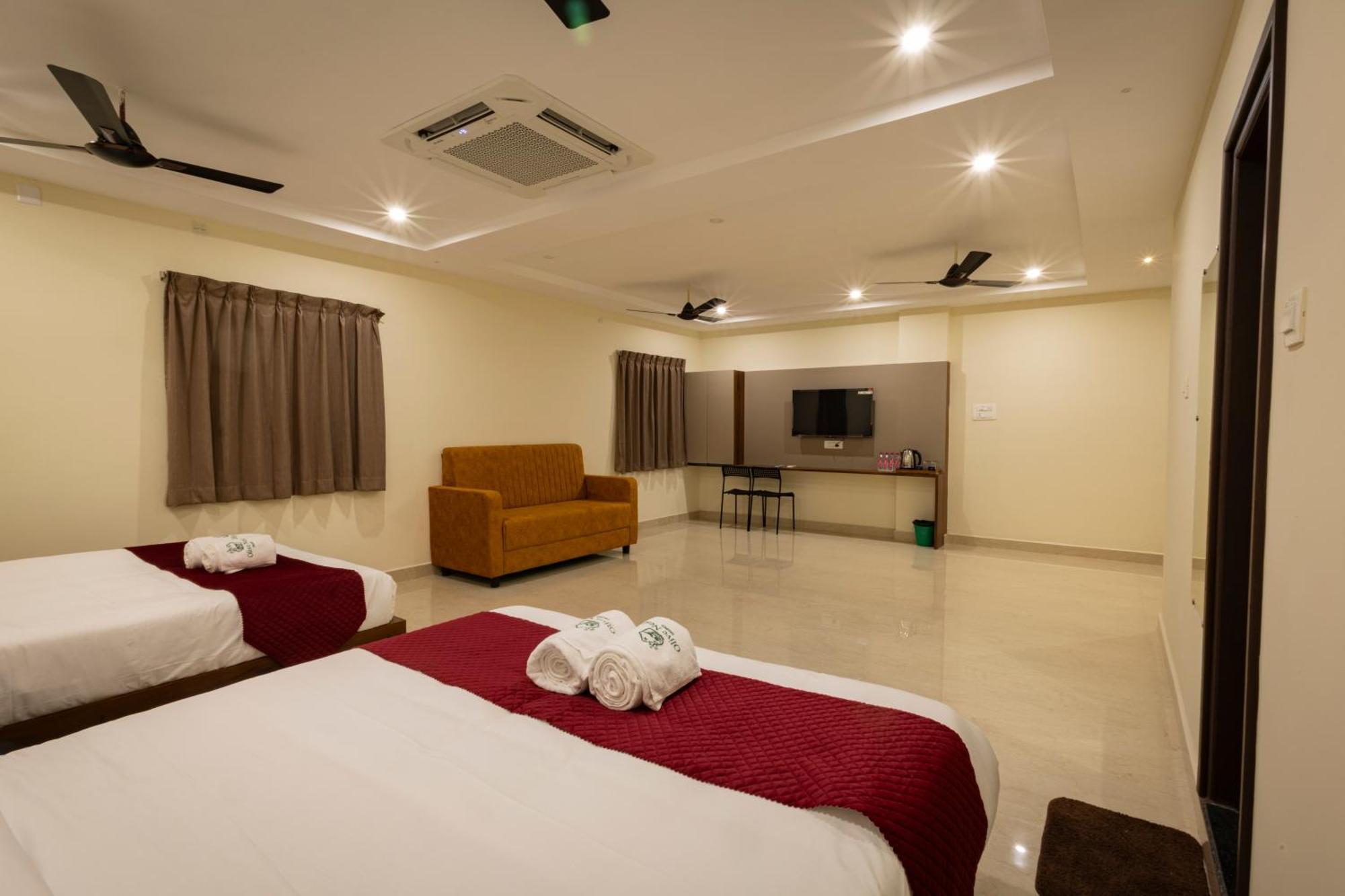 Olive Nest- Tirupati Bus Stand- 300 Meters, Railway Station- 400 Meters Hotel ภายนอก รูปภาพ