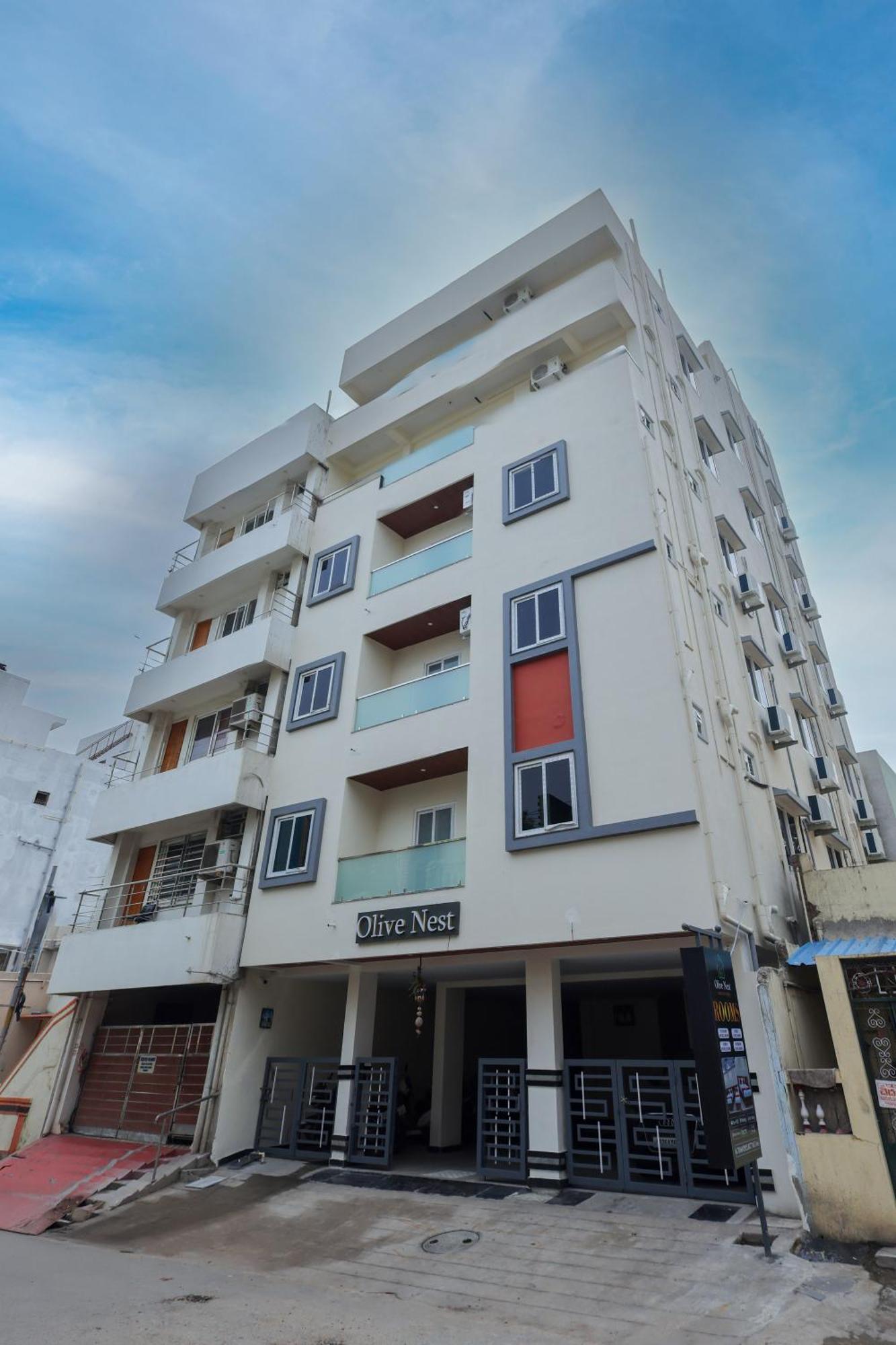 Olive Nest- Tirupati Bus Stand- 300 Meters, Railway Station- 400 Meters Hotel ภายนอก รูปภาพ